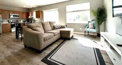 Welcome to The Willow - Spacious 4-bedroom townhome close to MSU
