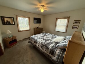 2 Schlafzimmer, Bügeleisen/Bügelbrett, kostenloses WLAN, Bettwäsche