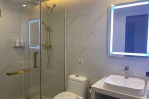 Bathroom - 7 Days Premium (Guangzhou Kecun Metro Station Pazhou Exhibition Center) (Guangzhou)
