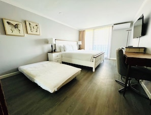 1 室のベッドルーム、アイロン / アイロン台、WiFi