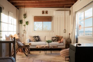 Fireplace - Joshua Tree House of Mercury (Joshua Tree)