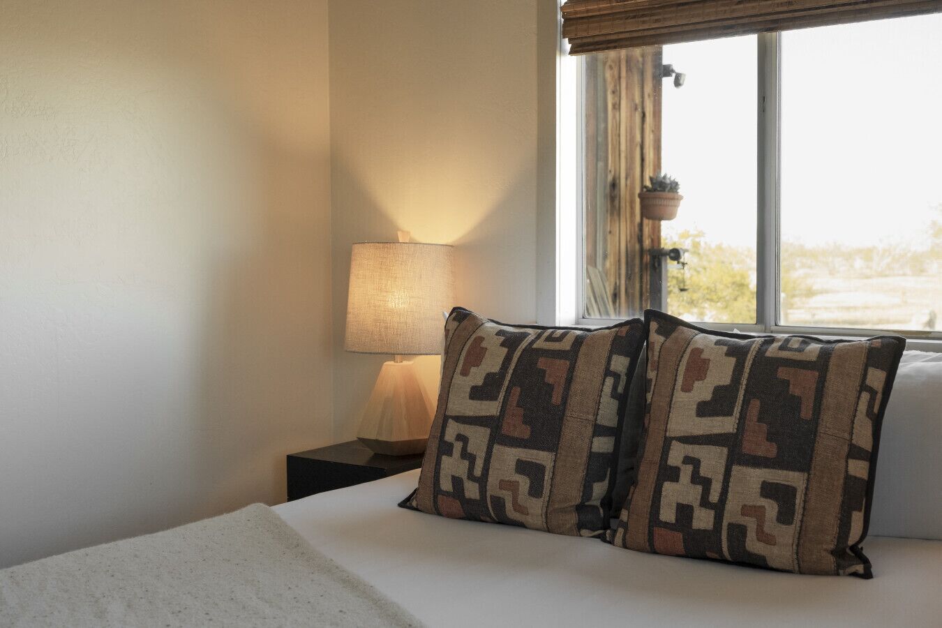 1 室のベッドルーム、デスク、WiFi、ベッドシーツ