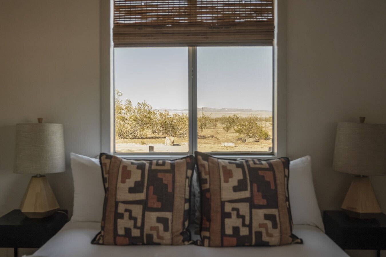 1 bedroom, desk, WiFi, bed sheets