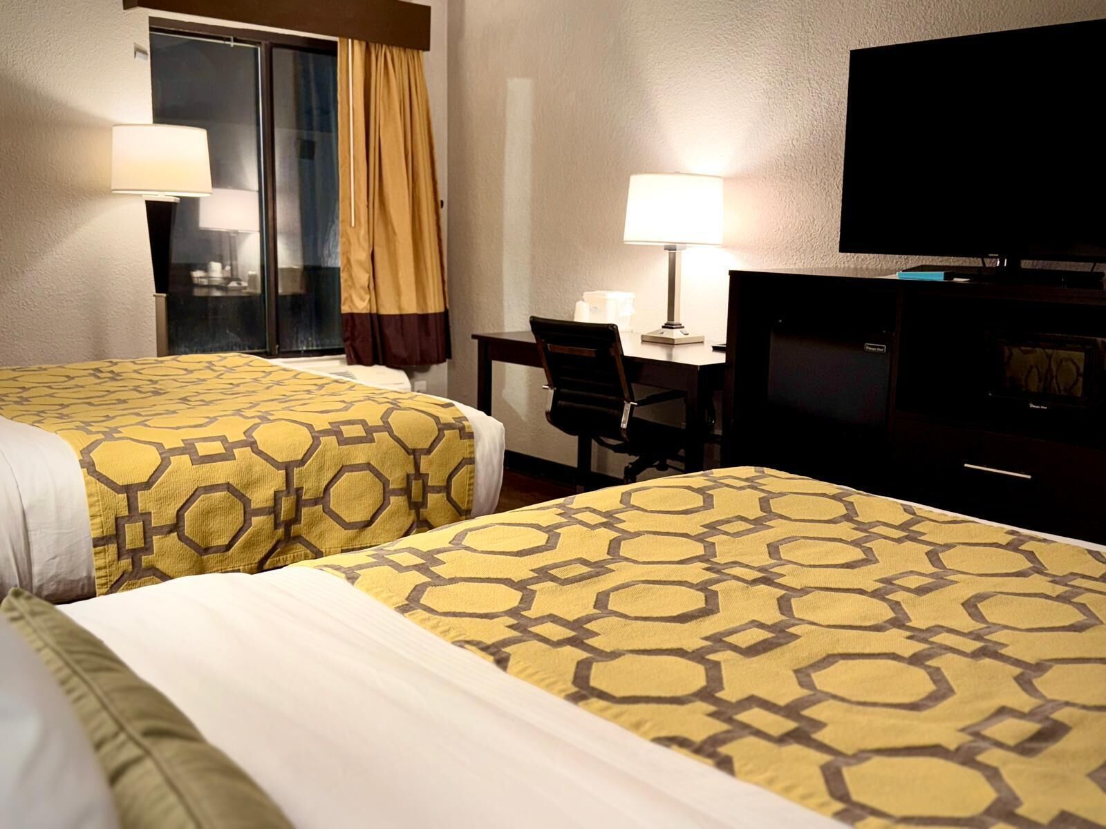 Free WiFi, bed sheets