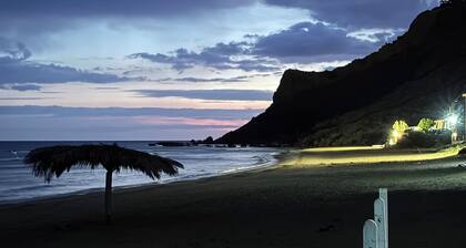 A stone's throw from the Scala dei Turchi, you will be welcomed into the heart of Realmonte.