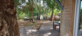 Capbreton. House between beach and forest. Large garden with trees. 2 bedrooms. 6 p.
