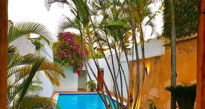 Paseo Colonial - Sanctuary 2