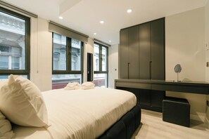 Gallery Condo, Sea View