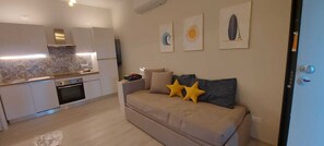 Smart TV - Cozy beach house 150 mt from the beach kitchen and shower also outside (Nocera Scalo)