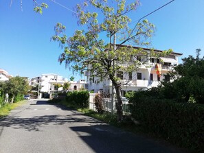 Esterni