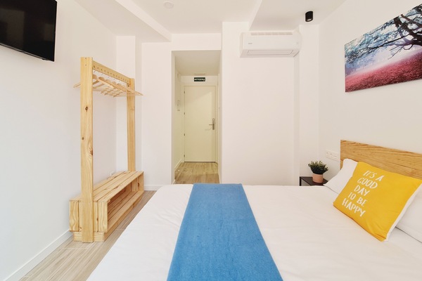 Double Room, Private Bathroom | Desk, free WiFi