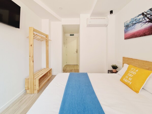 Chambre Double, salle de bains privée