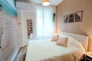 Deluxe-huoneisto, 1 makuuhuone, lemmikit sallittu | 1 makuuhuone, silitysrauta/-lauta, vauvansängyt, ilmainen Wi-Fi