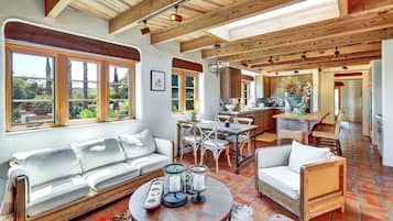 Luxury House, Multiple Beds, Pets Allowed, Valley View | Private kitchen