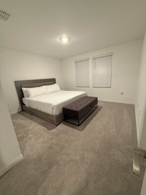 3 habitaciones, tabla de planchar con plancha y wifi gratis