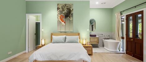 5 bedrooms, WiFi