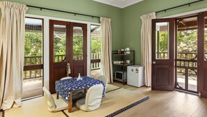 Dining - Sakura – Calm, Cozy, & Close to Nature (Wentworth Falls)