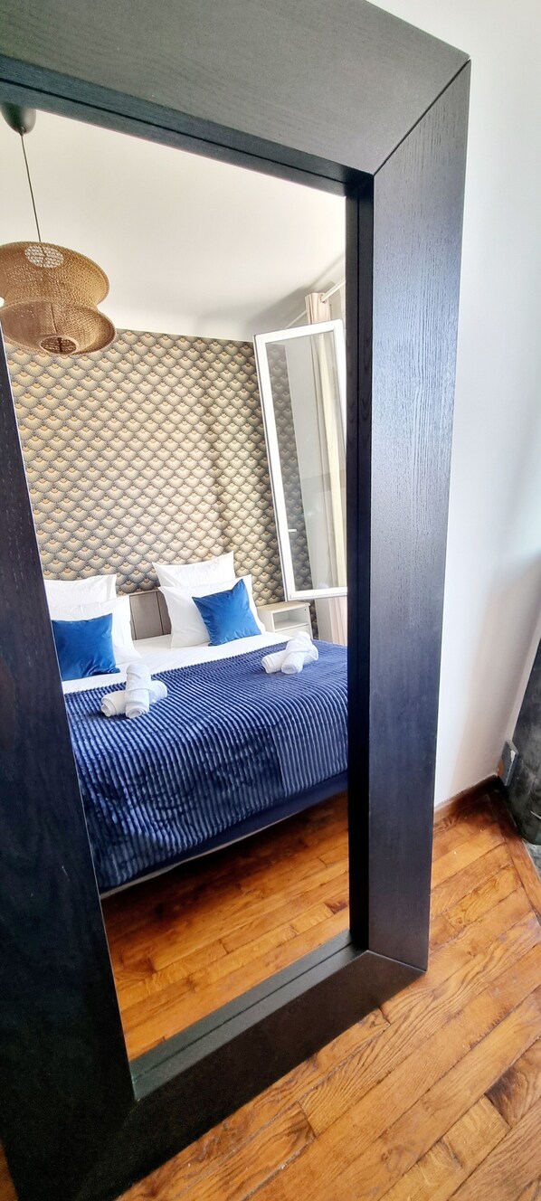 1 bedroom, desk, iron/ironing board, travel cot