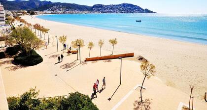 Apartment in Roses Near Santa Margarita Beach