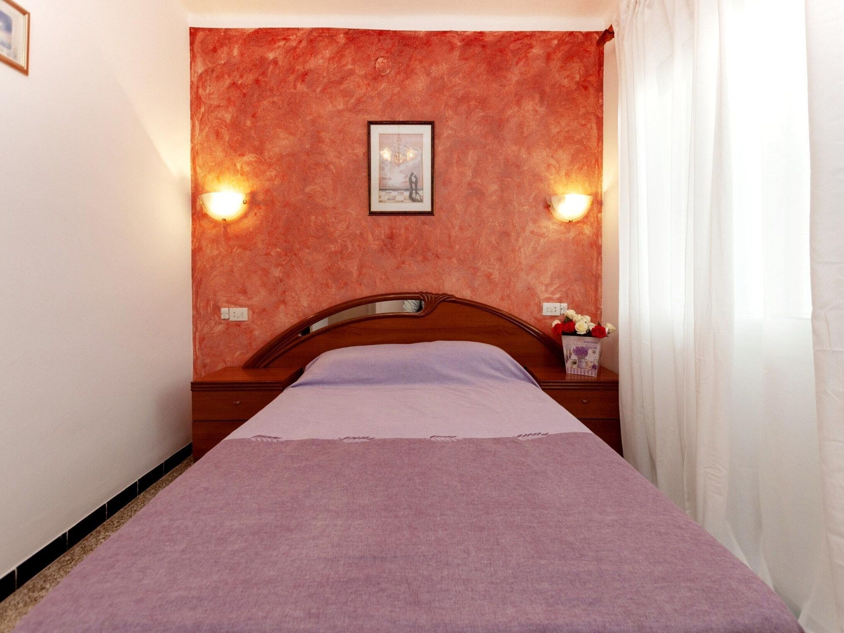 1 غرفة نوم ومكواة/لوح كي