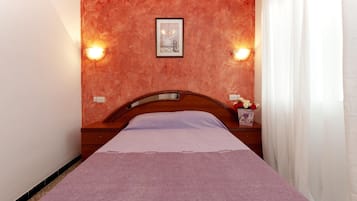 1 غرفة نوم ومكواة/لوح كي