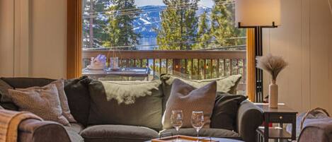 Smart TV, fireplace, books, printers