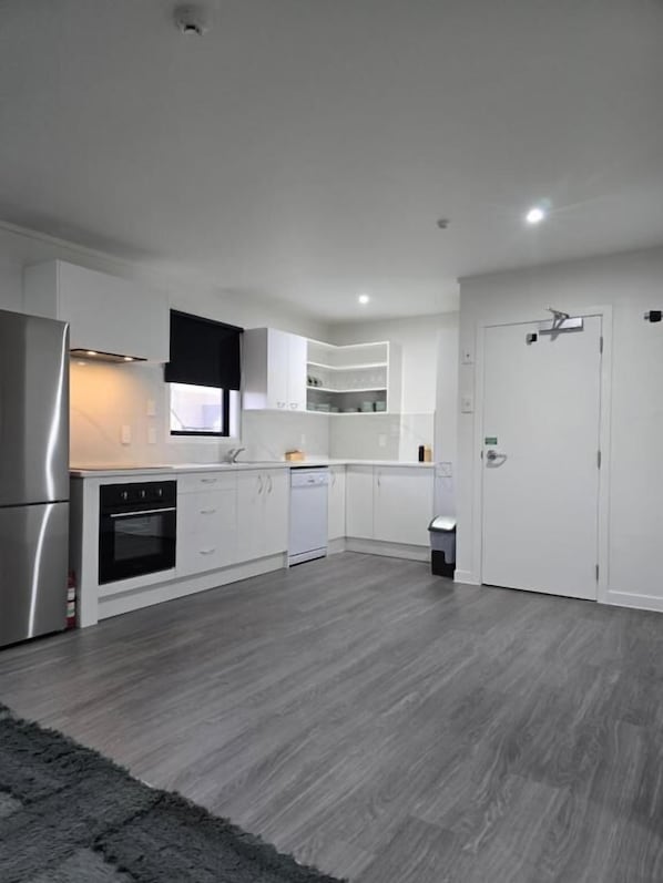 Classic Apartment, 2 Bedrooms, Kitchen