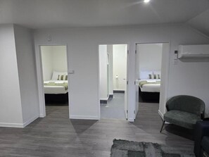 Classic Apartment, 2 Bedrooms, Kitchen