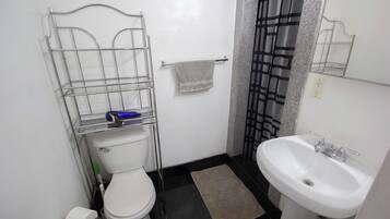 淋浴設備、風筒、提供毛巾、番梘