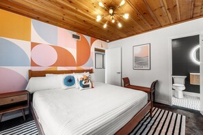 3 quartos, escrivaninha, ferros/tábuas de passar roupa