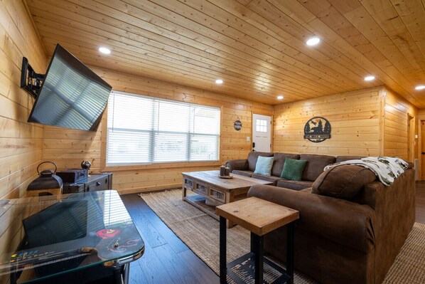 Smart TV, video games