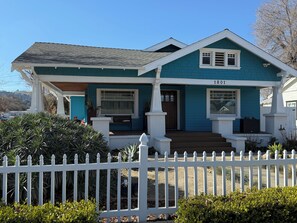 Exterior - Charming 3-bedroom house with AC, walking distance to downtown Paso Robles (Paso Robles)
