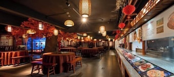 贛州天悅國際飯店(贛縣區汽車站人民廣場店)