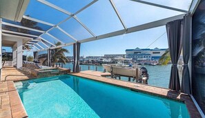 Una piscina climatizada