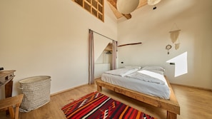 2 bedrooms - Rustic Family-Friendly House (Brenzone sul Garda)