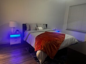 1 多间卧室、办公桌、熨斗/熨衣板、免费 WiFi