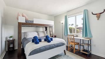 2 habitaciones, tabla de planchar con plancha, wifi y ropa de cama