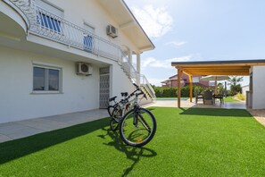 Villa | Külső rész