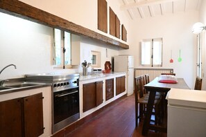 Fridge, oven, dishwasher