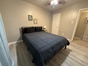 2 bedrooms, WiFi, bed sheets