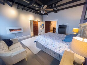 4 bedrooms, iron/ironing board, travel cot, WiFi