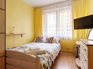 1 bedroom, iron/ironing board, WiFi, bed sheets
