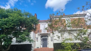 Fachada del alojamiento
