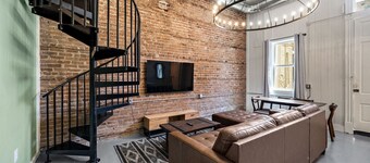 Historic Downtown Galveston Flat in Prime Location