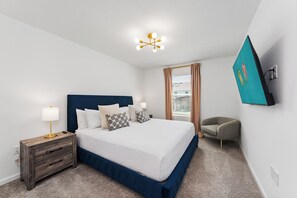 5 habitaciones, tabla de planchar con plancha, wifi y ropa de cama 