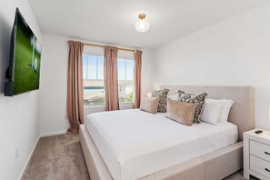 5 habitaciones, tabla de planchar con plancha, wifi y ropa de cama 