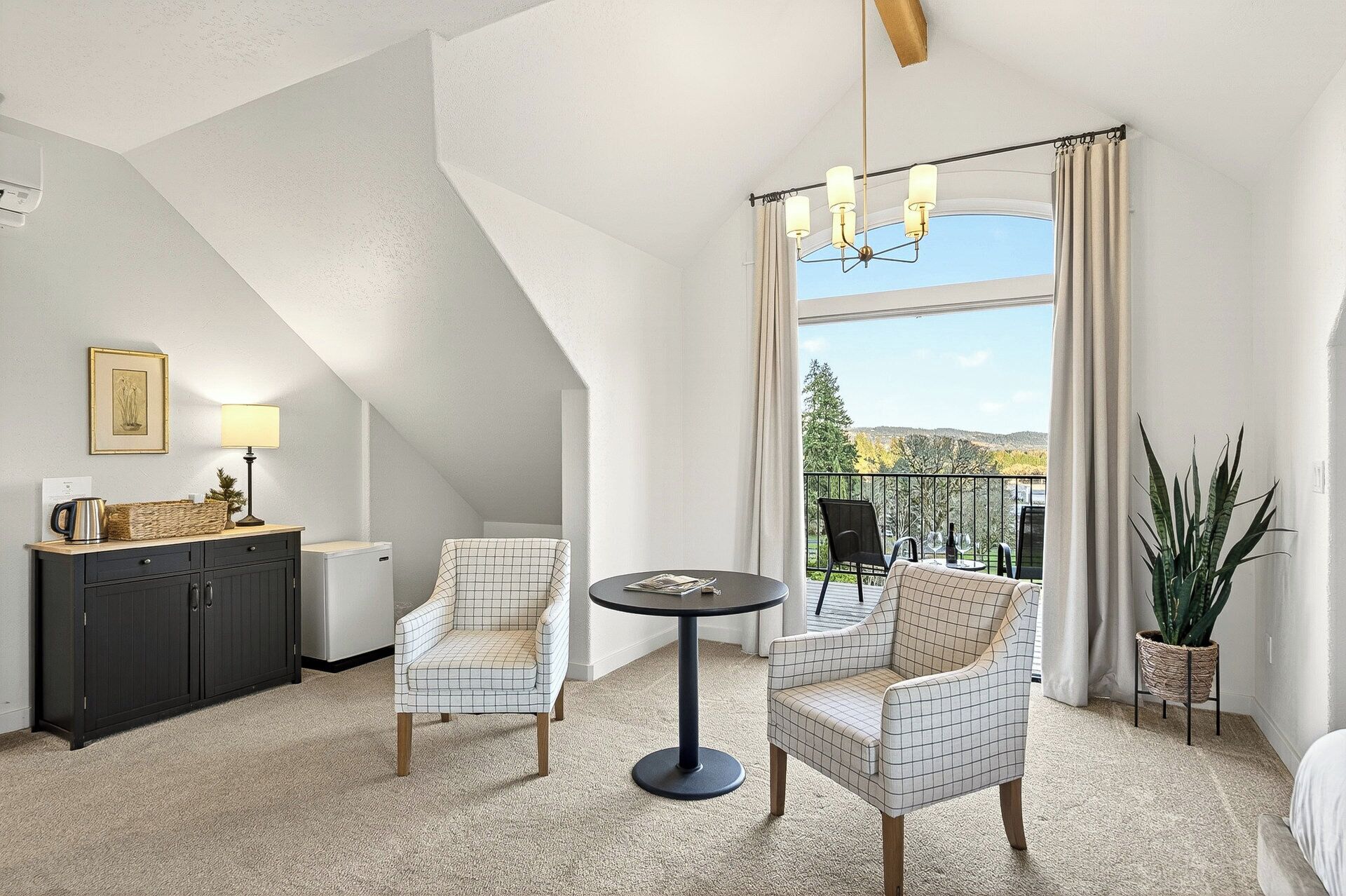 Kamar Double Deluks, pemandangan gunung | Area keluarga | Perapian