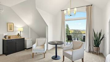 Kamar Double Deluks, pemandangan gunung | Area keluarga | Perapian