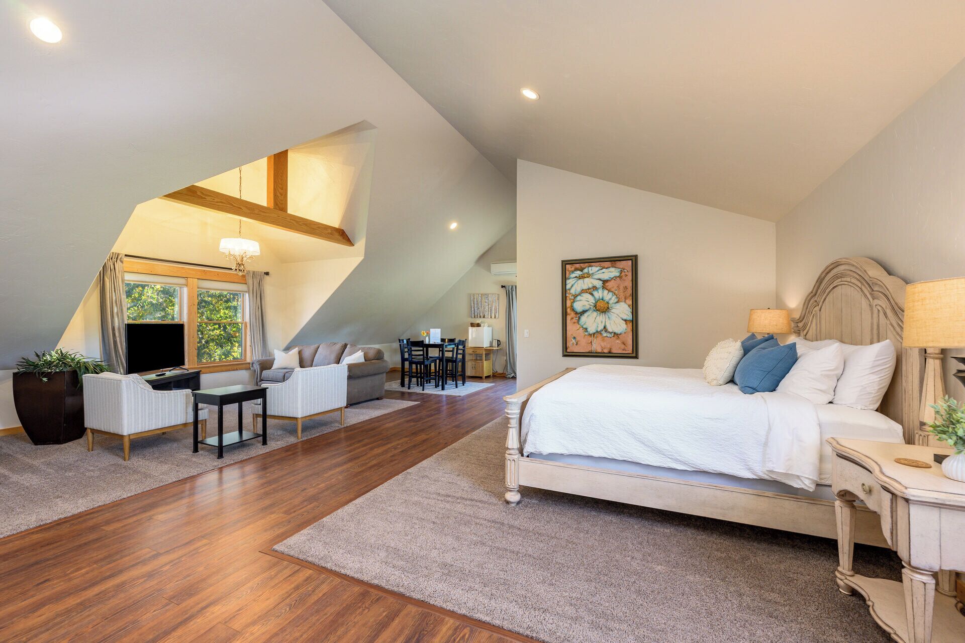 Premier Double Room, Vineyard View | Pillow-top beds, free WiFi