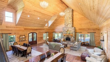 Kamar Double Standar, pemandangan kebun anggur | Ruang duduk lobi